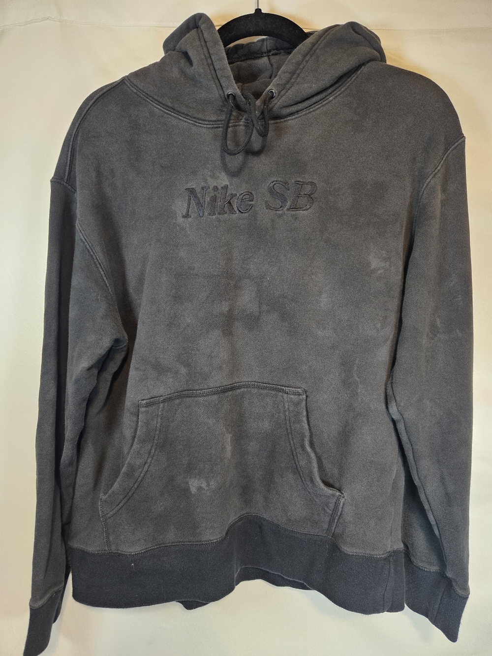 Nike SB Men's Washed Black Pullover Hoodie